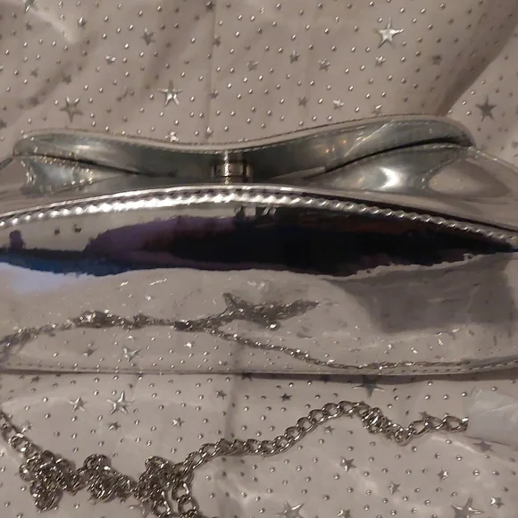 Nina Crystal Flap Mirror Metallic Patent Clutch Bag - Silver - Picture 5 of 8